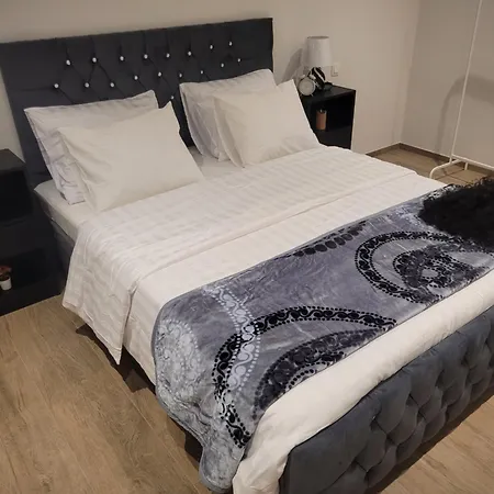 Majestica Lounge Night Trip In Liege Apartment Angleur