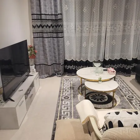 Majestica Lounge Night Trip In Liege Apartment
